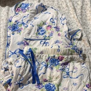 Women’s pajama set.